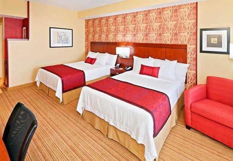 Courtyard By Marriott Tulsa Woodland Hills Otel Dış mekan fotoğraf