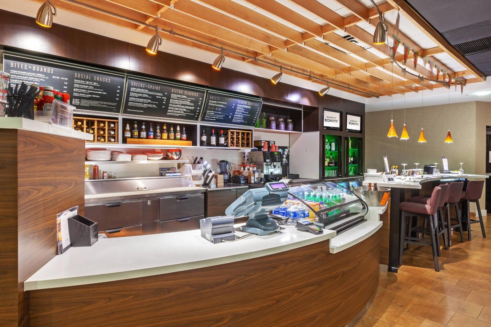 Courtyard By Marriott Tulsa Woodland Hills Otel Dış mekan fotoğraf