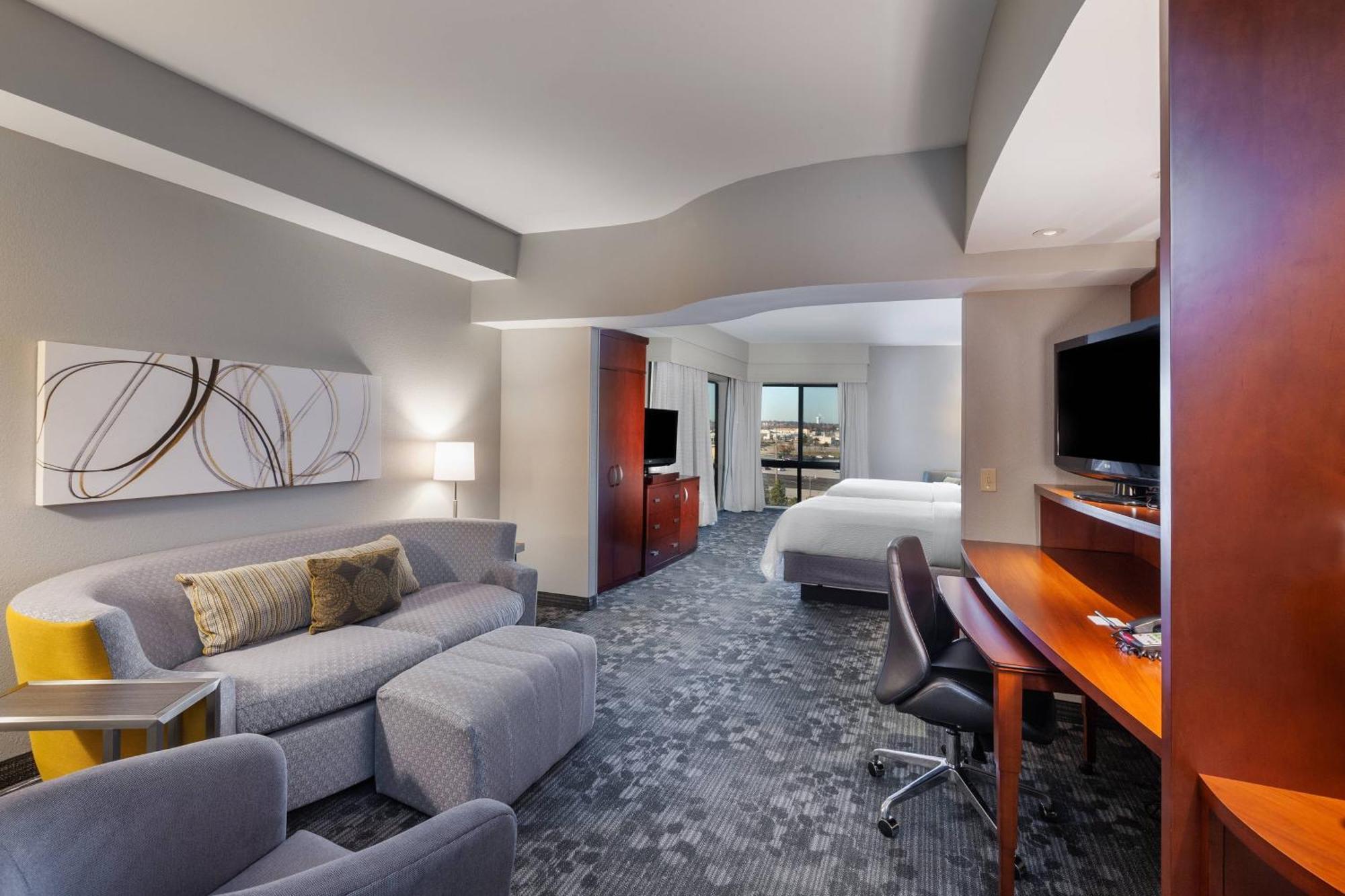 Courtyard By Marriott Tulsa Woodland Hills Otel Dış mekan fotoğraf