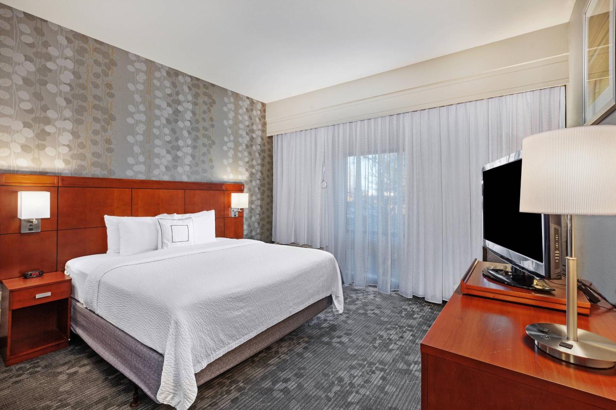 Courtyard By Marriott Tulsa Woodland Hills Otel Dış mekan fotoğraf