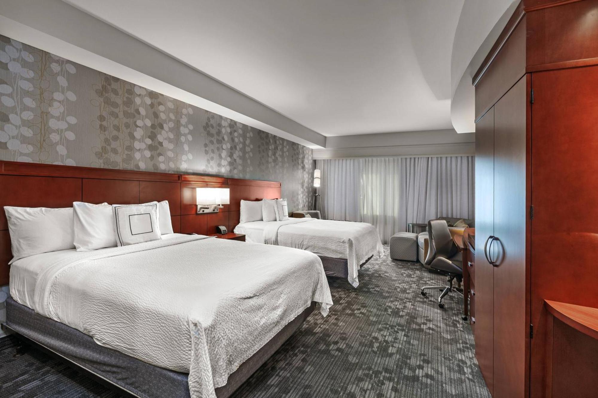 Courtyard By Marriott Tulsa Woodland Hills Otel Dış mekan fotoğraf